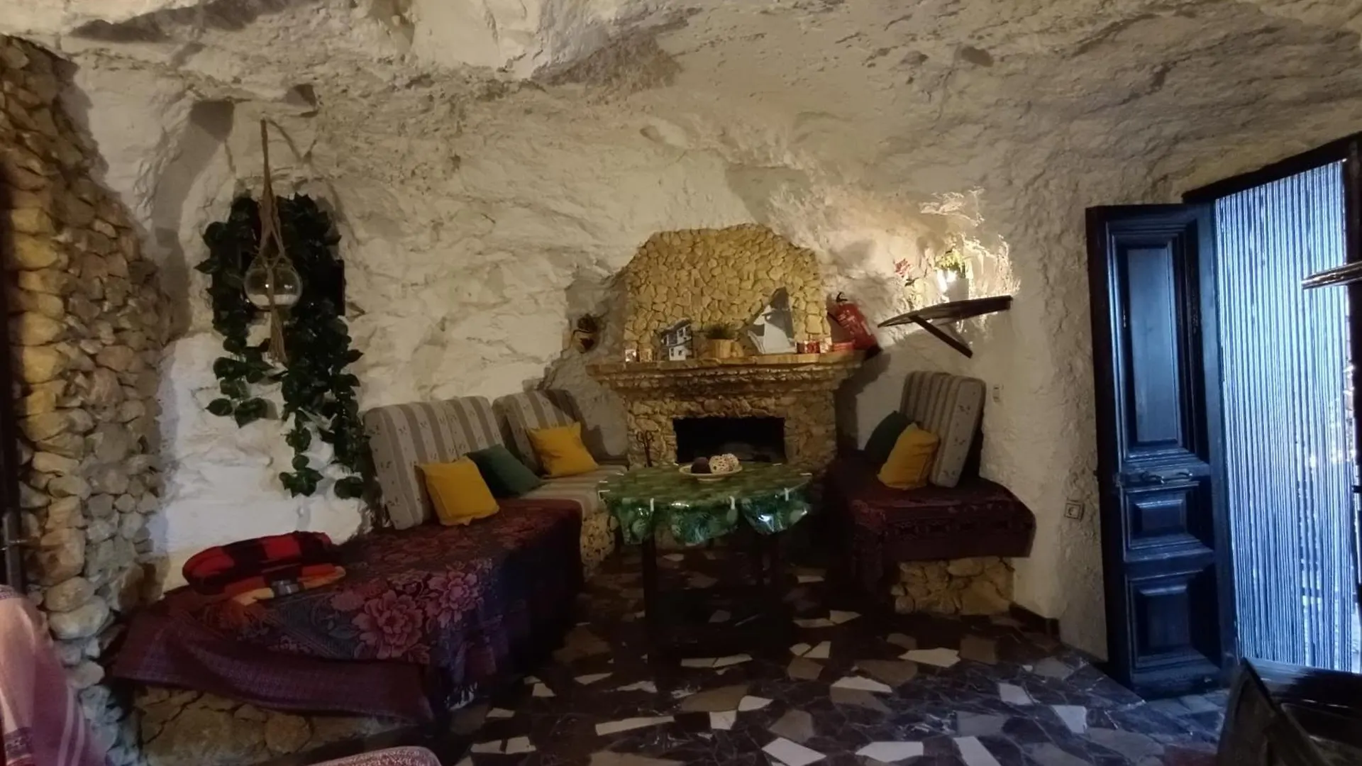 Casa Cueva 