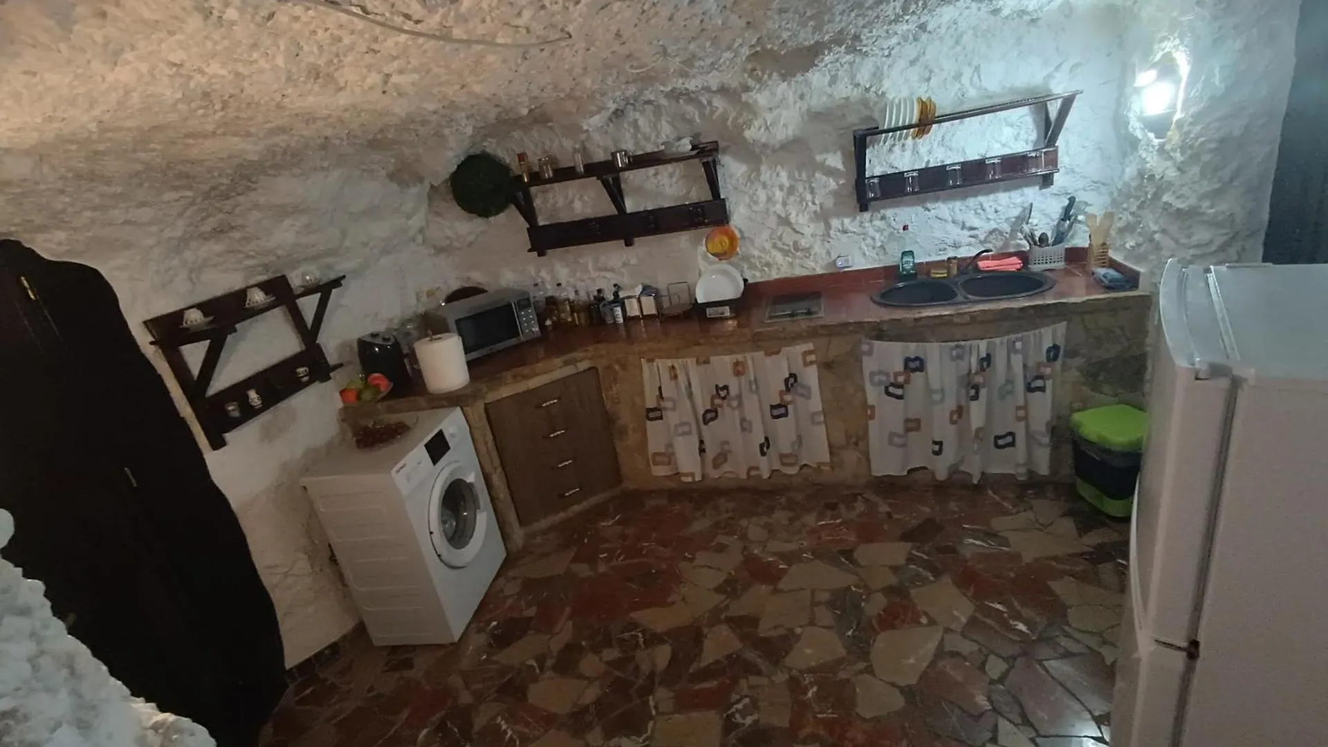 Casa Cueva 